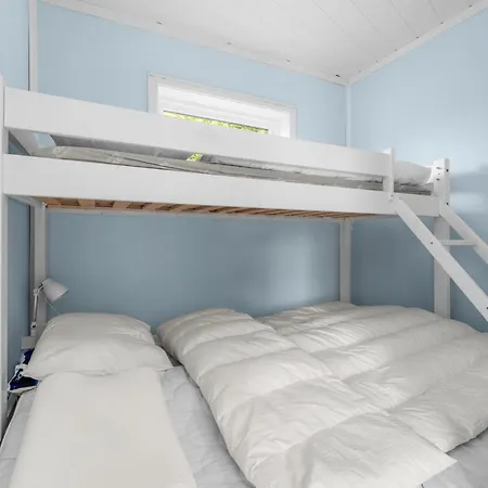 Semesterbostad Cozy In Oydegard Aspa